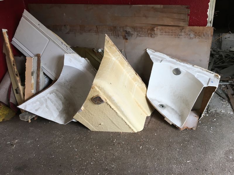 Products For Fiberglass Tub Repairs in use